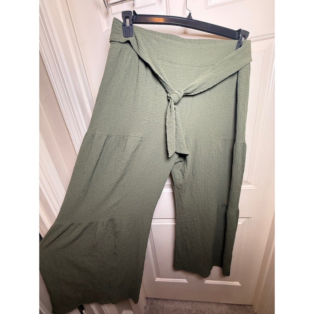 Cato Plus Olive Green Wide Leg Tiered Crinkle Pants Size 18/20W NWT